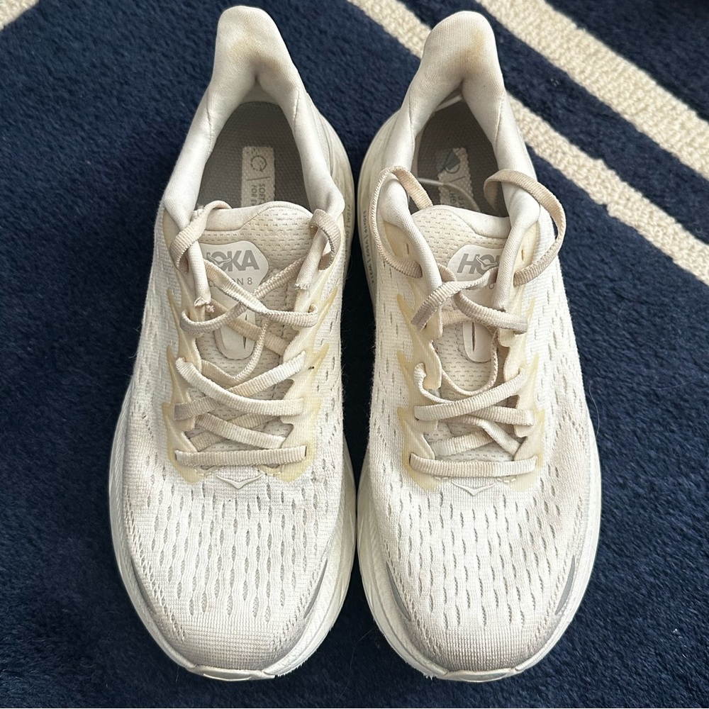 Hoka Carbon 8 Size 7